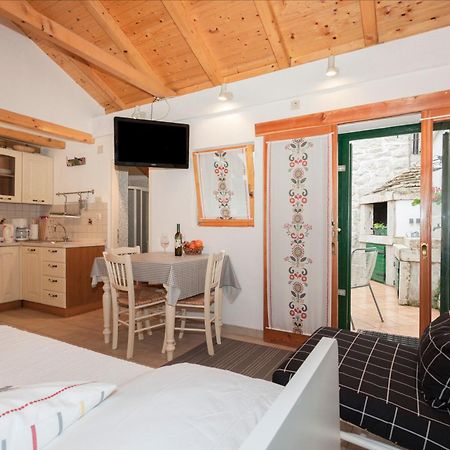 Studio Apartment Karlo Split Exteriör bild